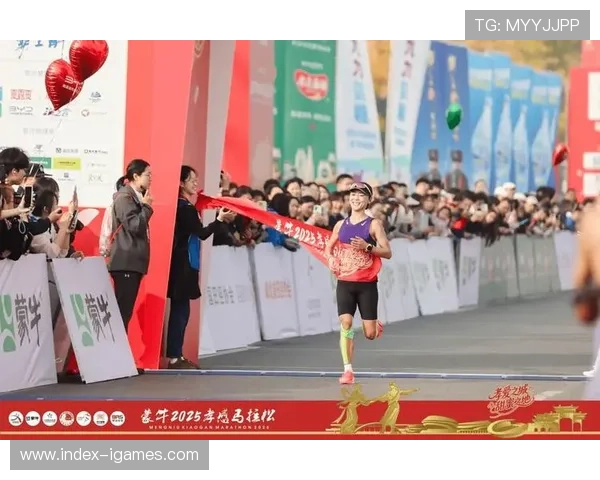 何杰夺男子马拉松冠军，实现职业生涯大满贯